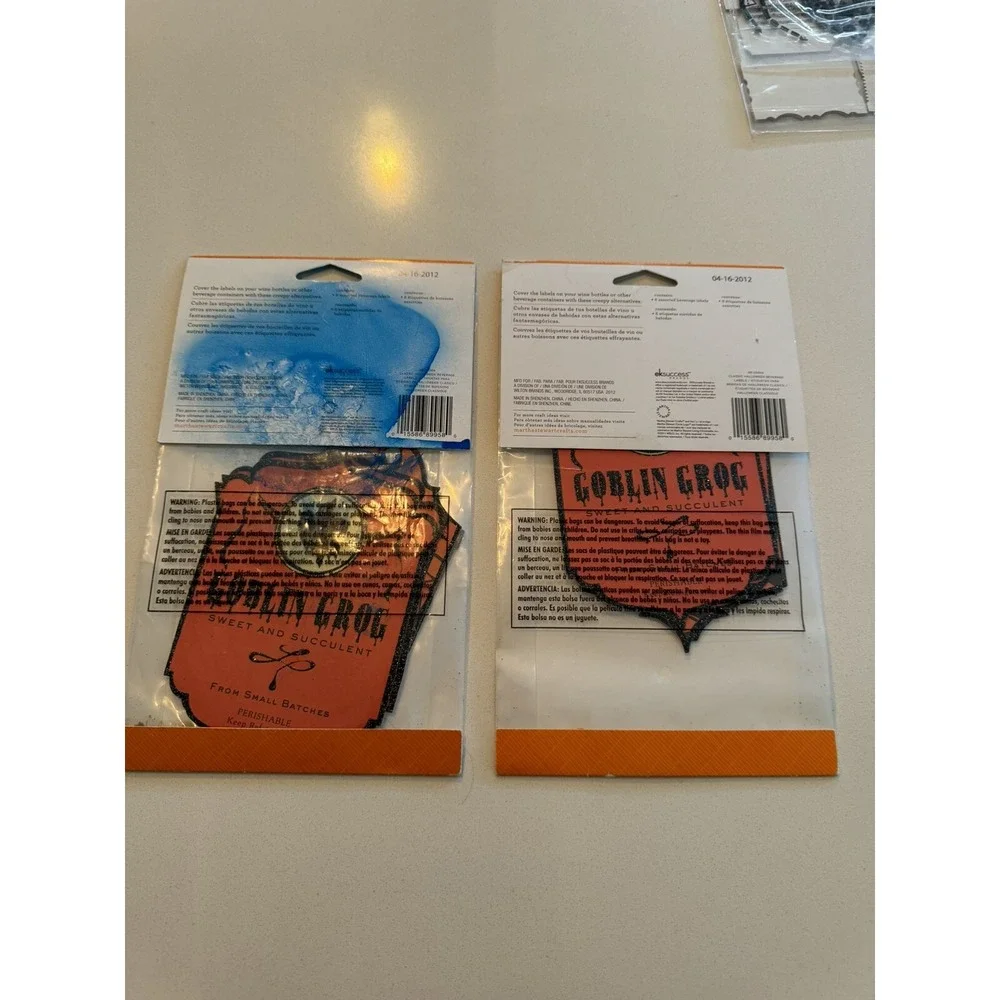 Martha Stewart Crafts Halloween Beverage Wine Bottle Labels Set‎ 12 Party Decor